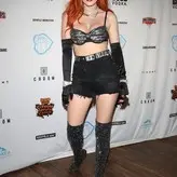 Bella Thorne голая #6367