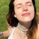 Bella Thorne голая #6744