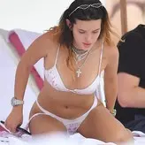 Bella Thorne голая #7145