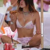 Bella Thorne голая #7173