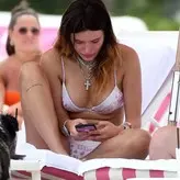 Bella Thorne голая #7180