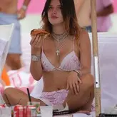 Bella Thorne голая #7214