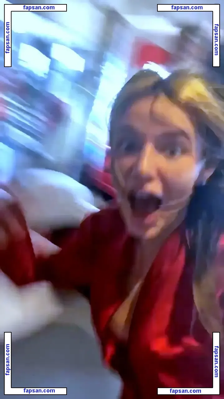 Bella Thorne голая фото #8290 с Онлифанс