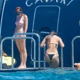 Bella Thorne голая #8501