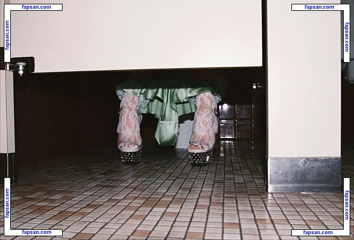 Bella White nude photo #0128 from OnlyFans