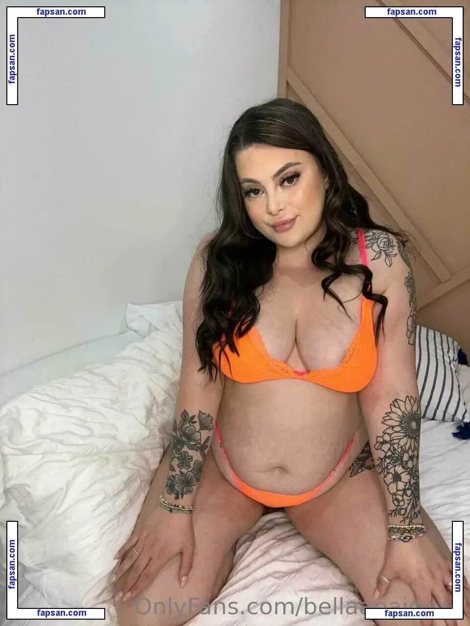 bellaapaigexo nude photo #0299 from OnlyFans