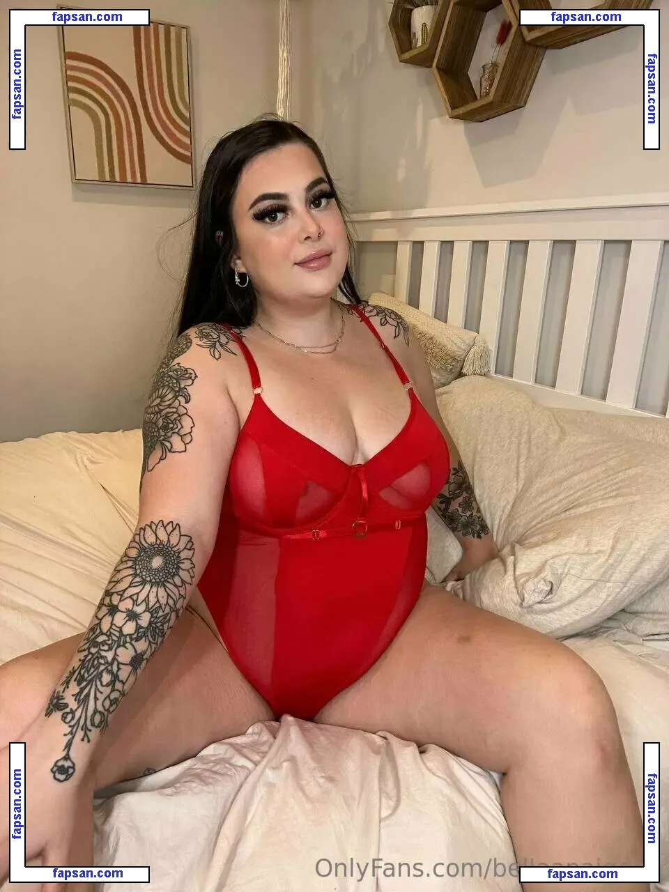 bellaapaigexo nude photo #0313 from OnlyFans