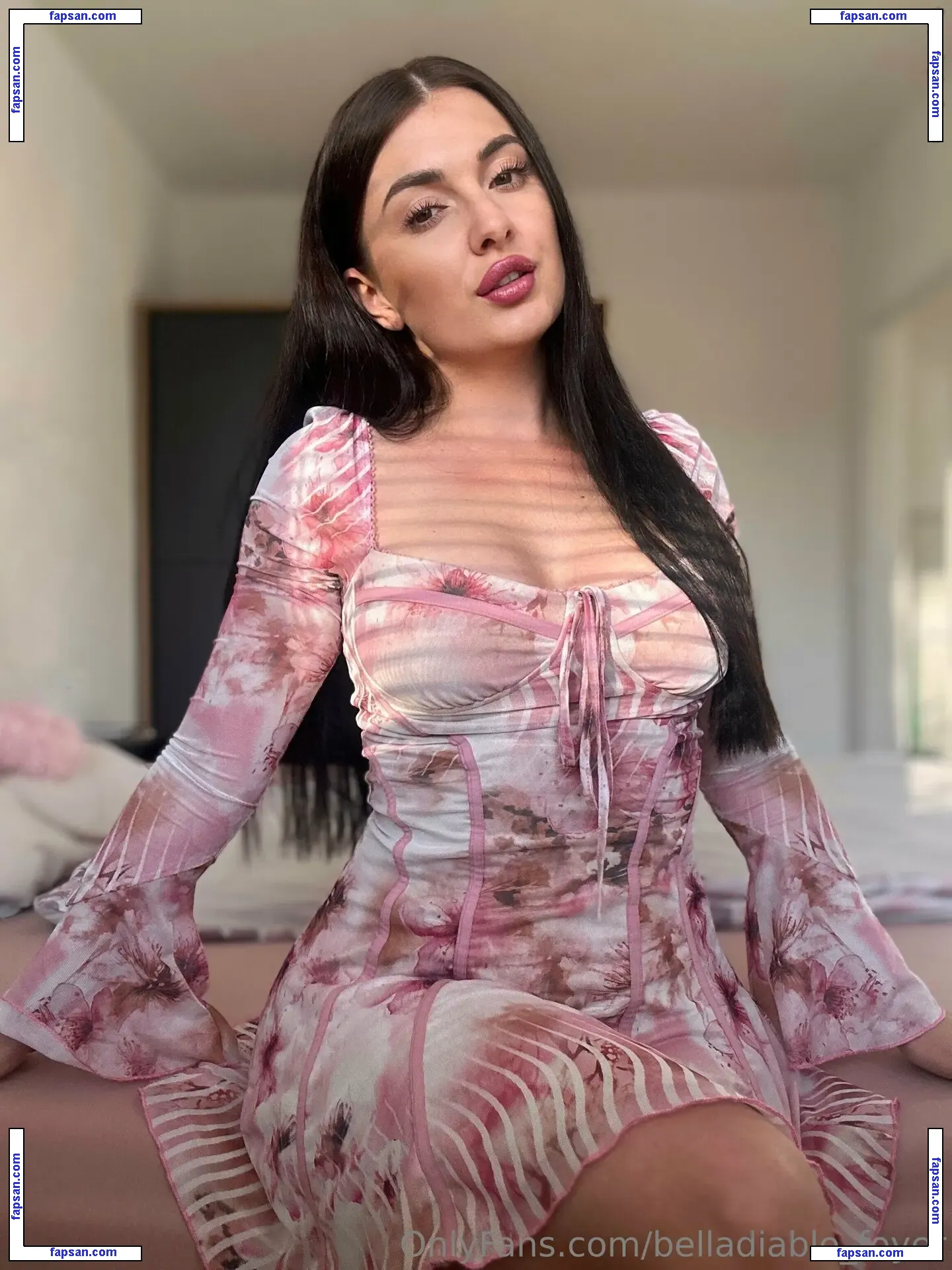 belladiablo_foyer nude photo #0001 from OnlyFans