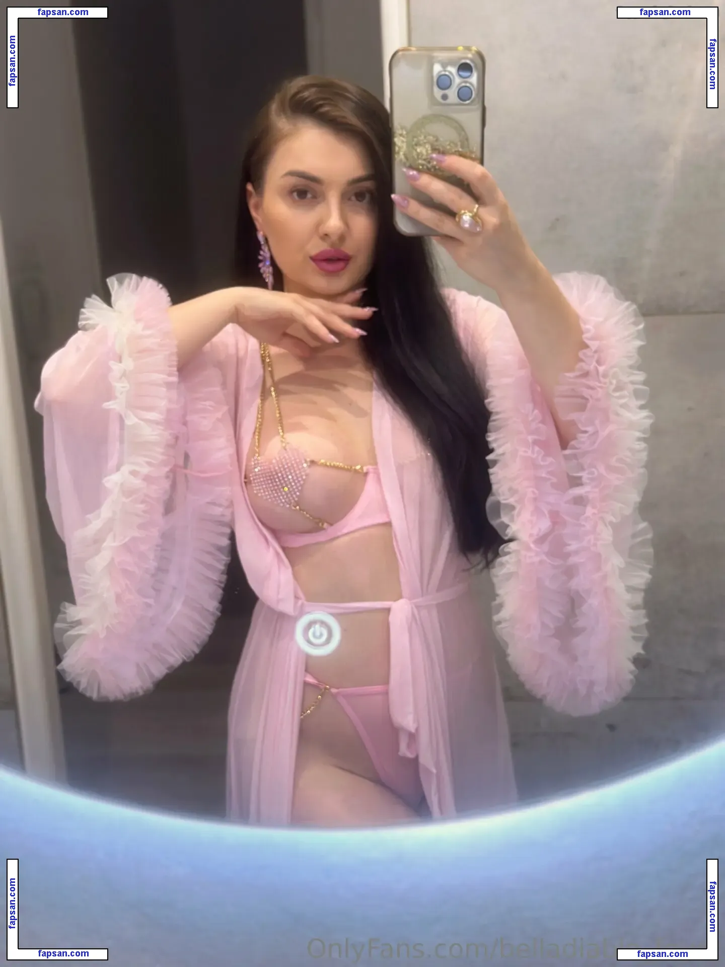 belladiablo_foyer nude photo #0017 from OnlyFans