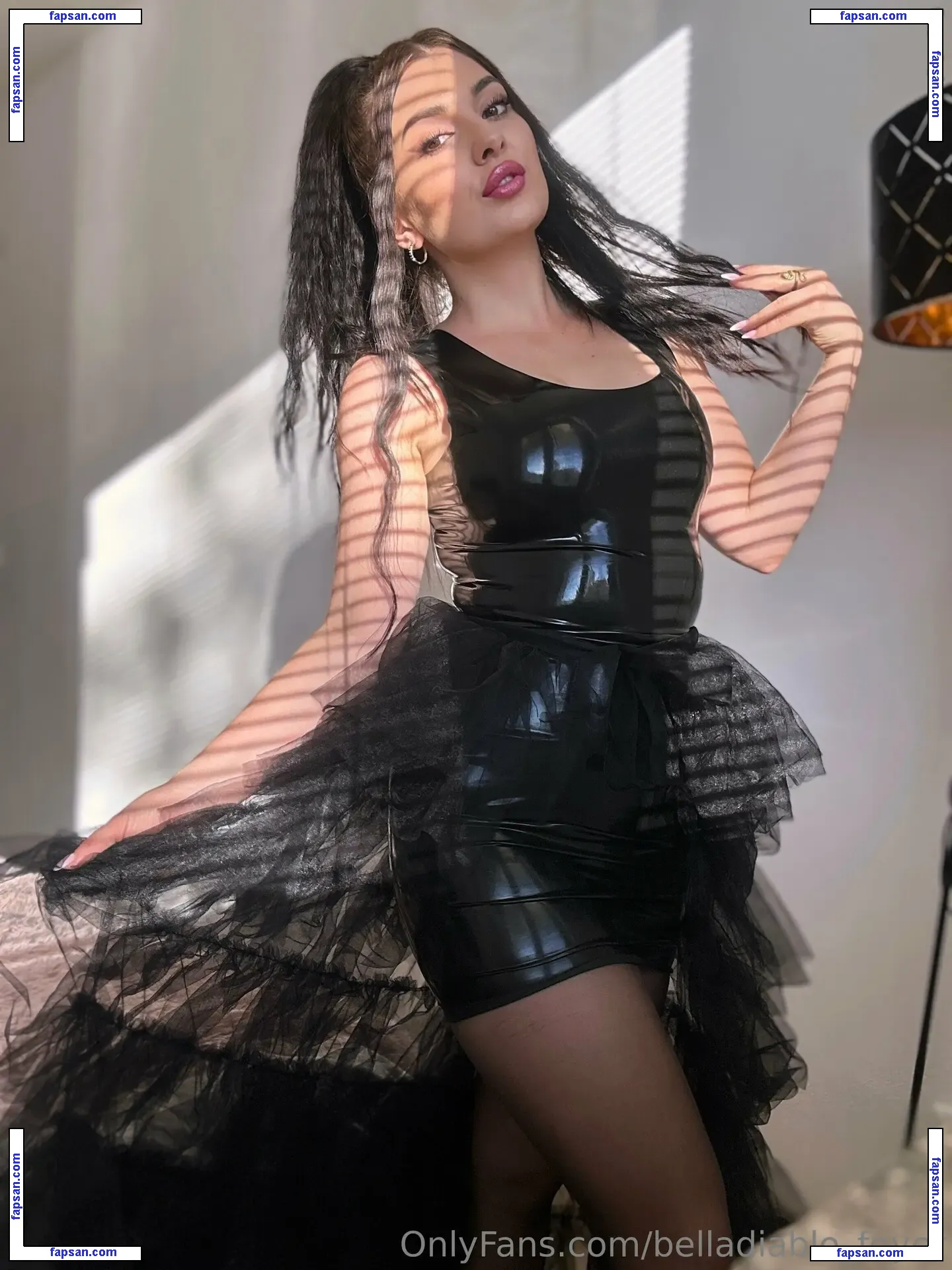 belladiablo_foyer nude photo #0019 from OnlyFans