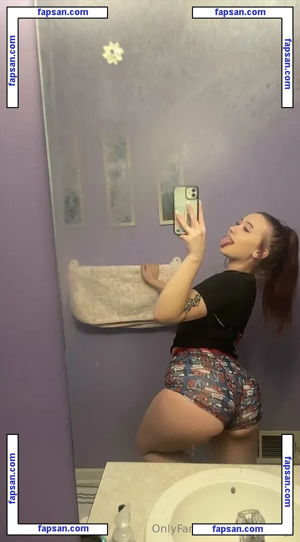 bellajadeee nude photo #0025 from OnlyFans