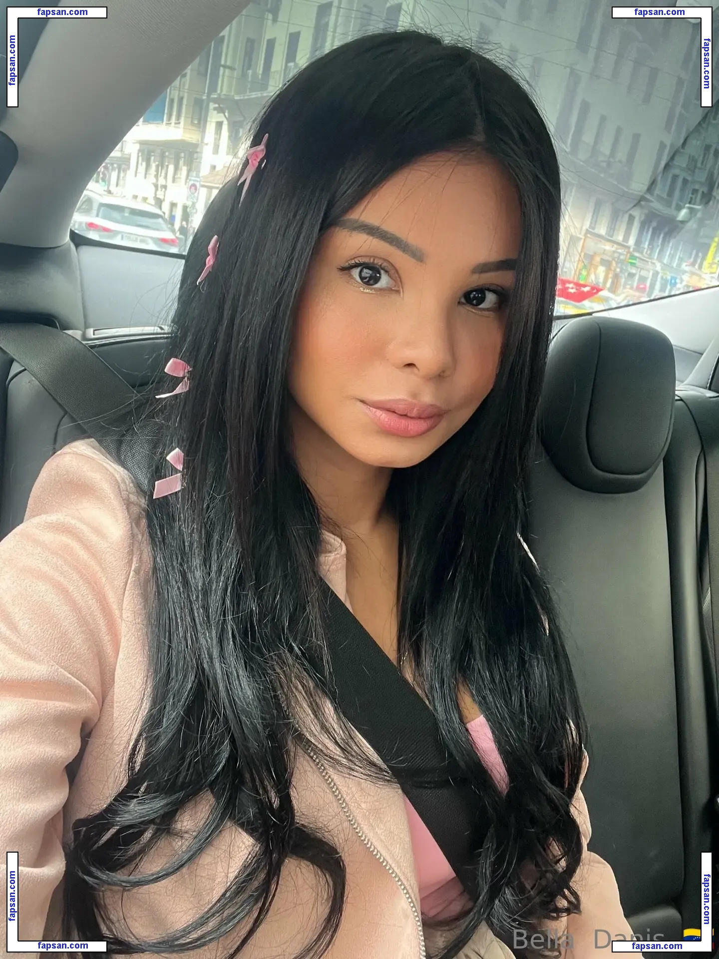 bellapussy25 nude photo #0084 from OnlyFans