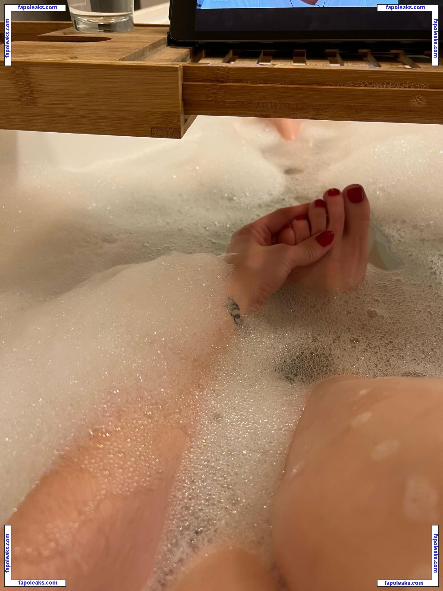 bellas_paws / bellas__links nude photo #0025 from OnlyFans