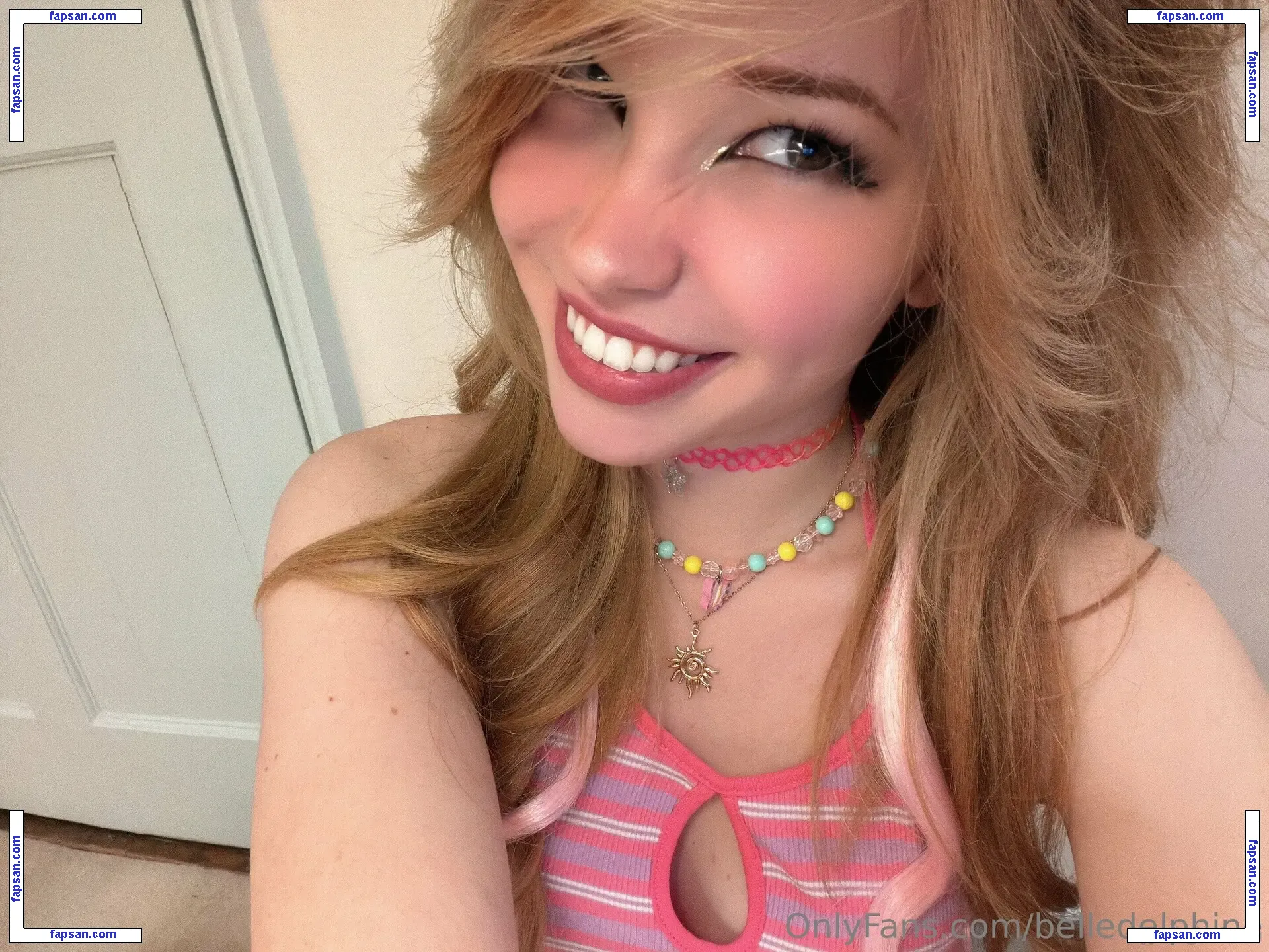 Belle Delphine голая фото #0296 с Онлифанс