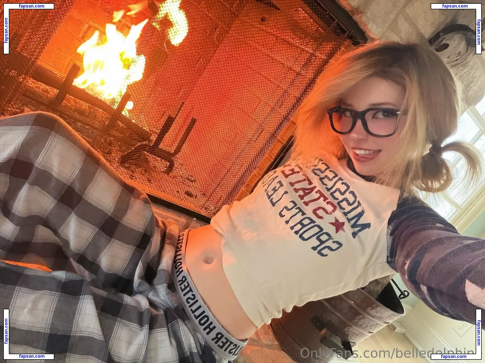 Belle Delphine nude photo #0333 from OnlyFans