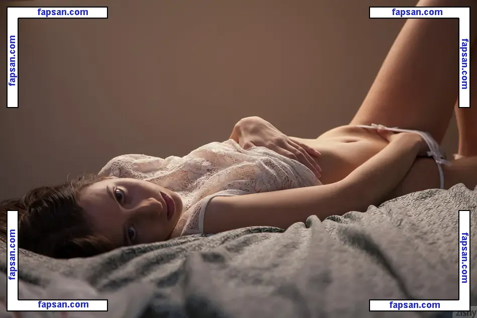 Belle Knox nude photo #0032 from OnlyFans