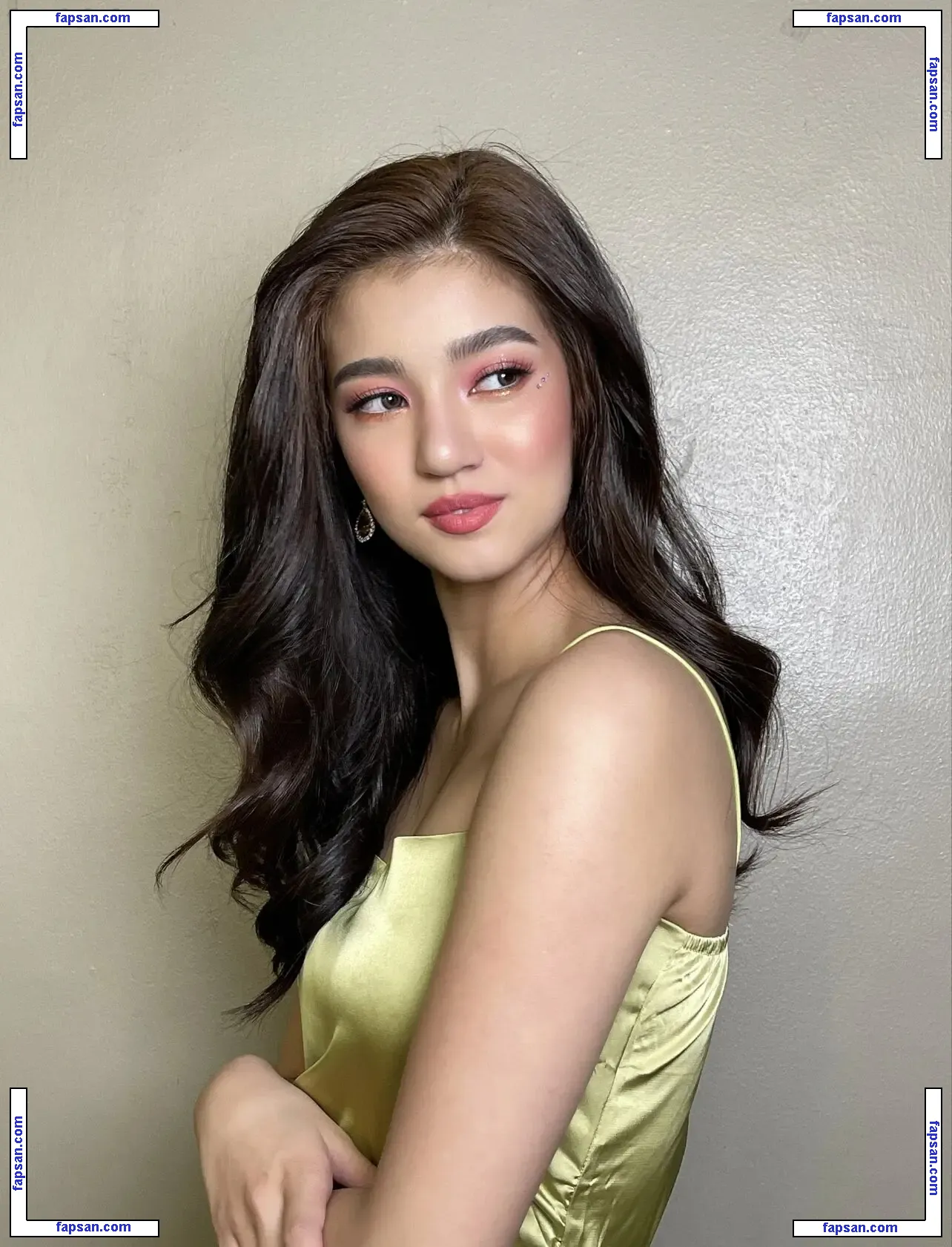 Belle Mariano голая фото #0011 с Онлифанс