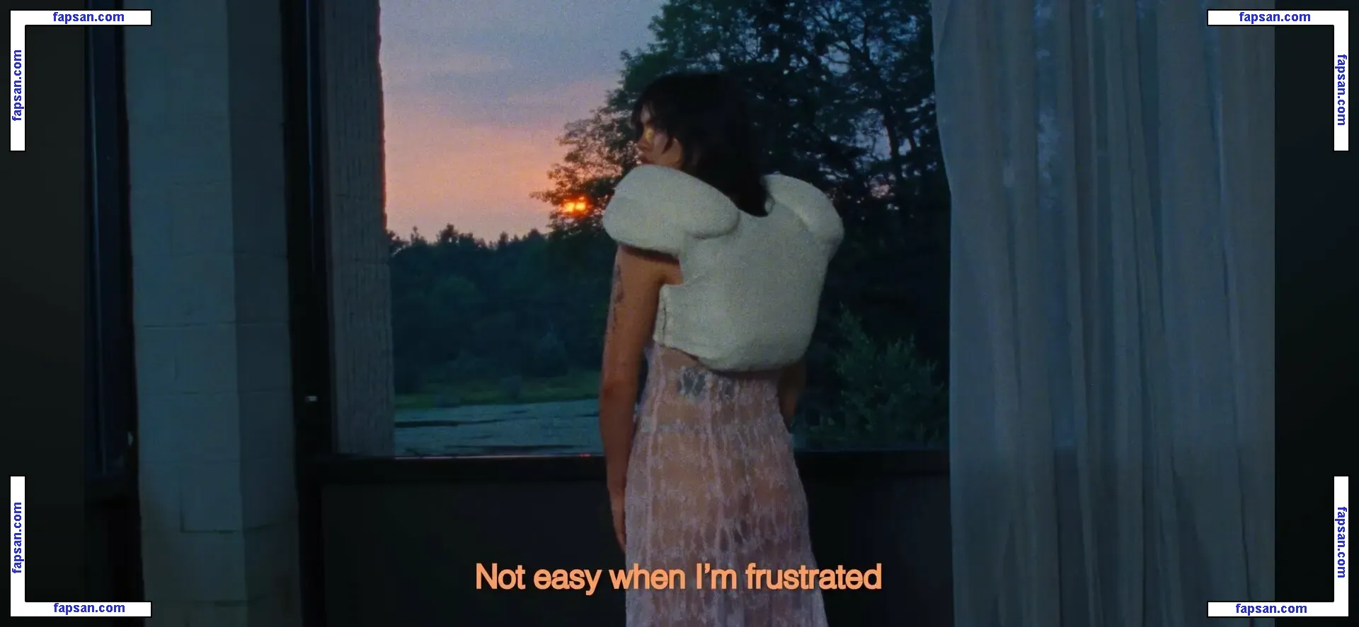 Benee nude photo #0024 from OnlyFans