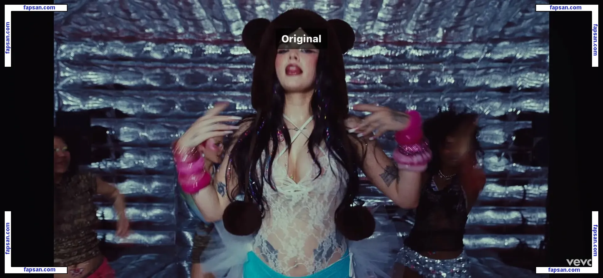 Benee голая фото #0036 с Онлифанс