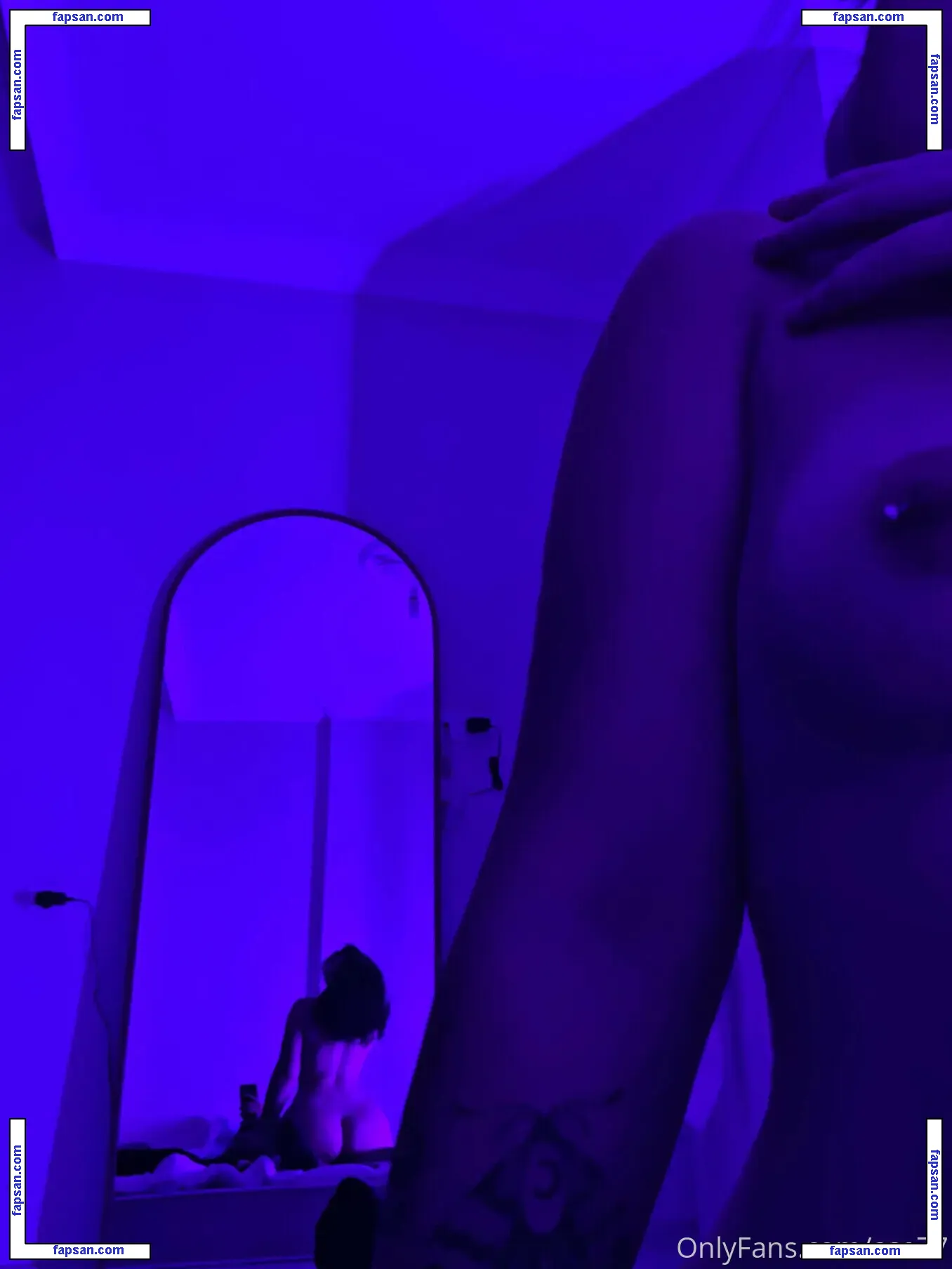 benhaze44 голая фото #0110 с Онлифанс