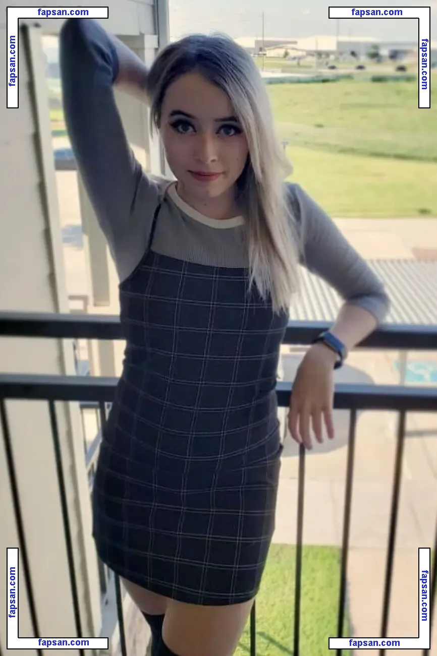 Berrycrepe nude photo #0012 from OnlyFans