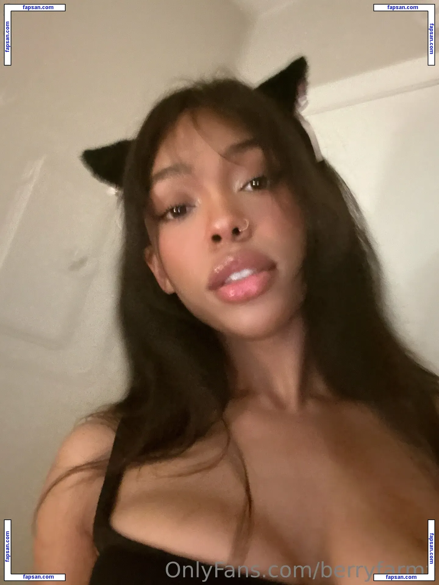 Berryfarmz nude photo #0048 from OnlyFans