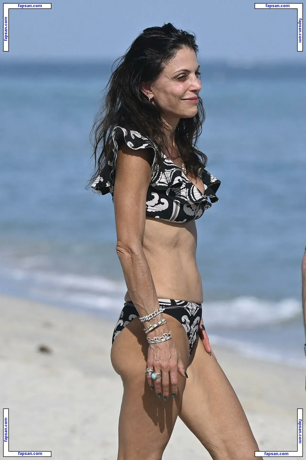 Bethenny Frankel nude photo #1572 from OnlyFans