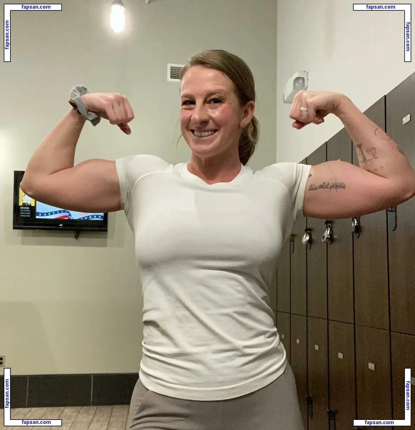 Bethy_Hope nude photo #0024 from OnlyFans
