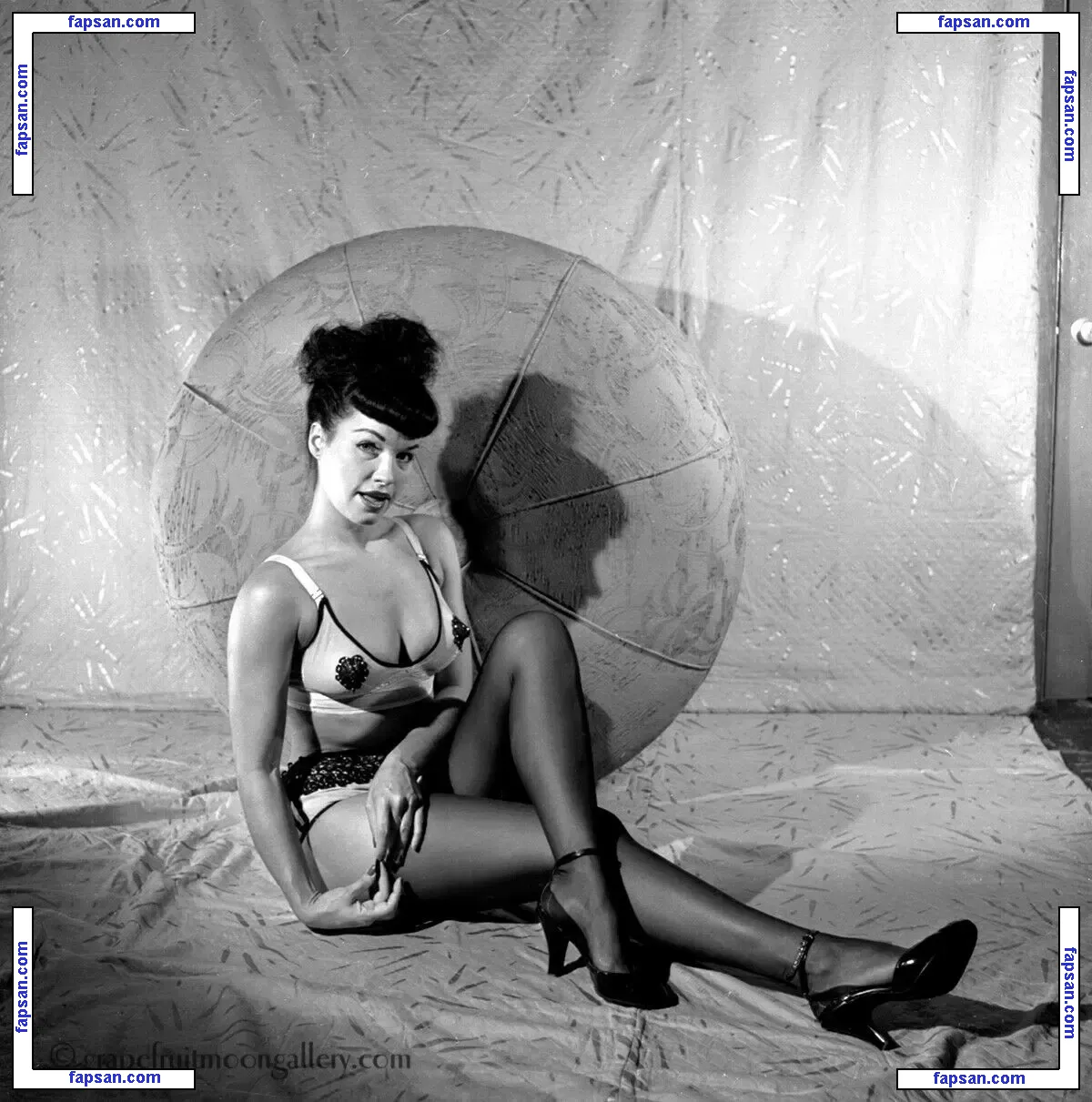 Bettie Page nude photo #0141 from OnlyFans