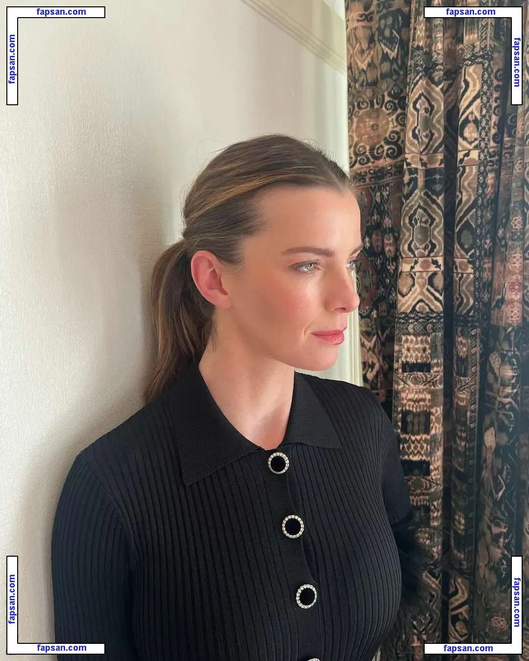 Betty Gilpin nude photo #0109 from OnlyFans