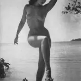 Betty Page голая #0037