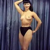 Betty Page голая #0042