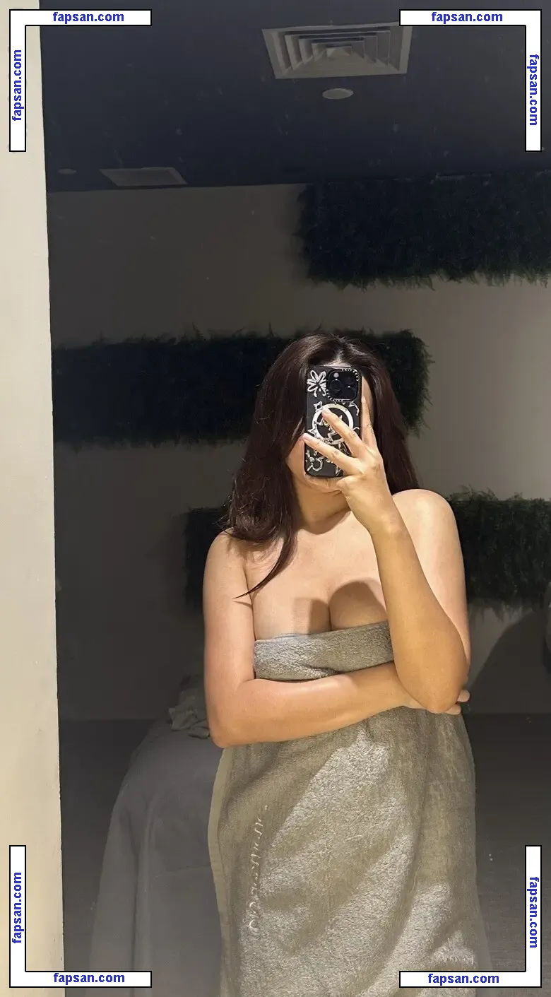 beverlyloh nude photo #0014 from OnlyFans