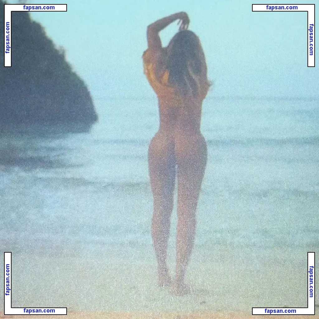 Beyoncé Knowles nude photo #0004 from OnlyFans