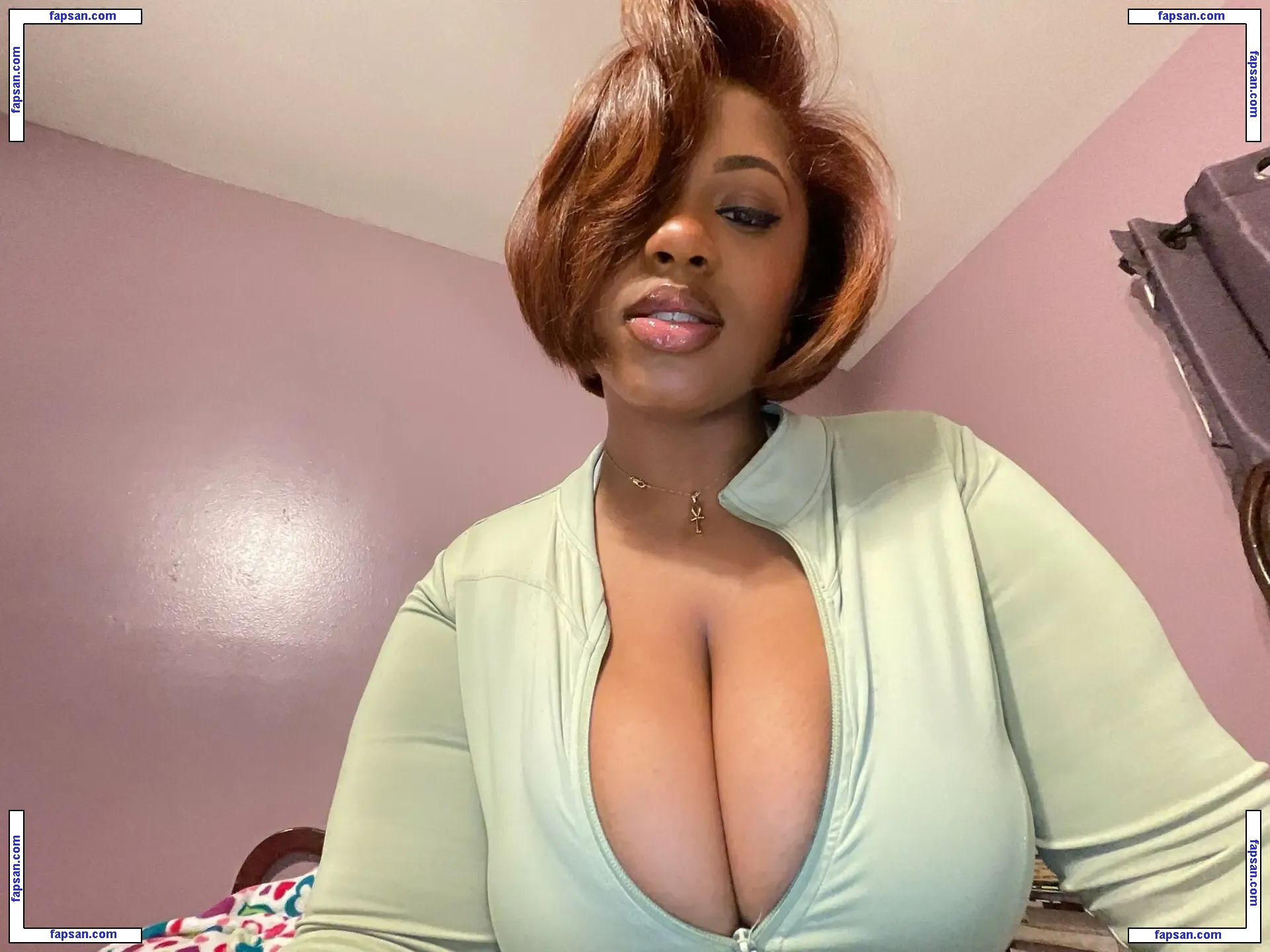 BeyondBeautiful nude photo #0004 from OnlyFans