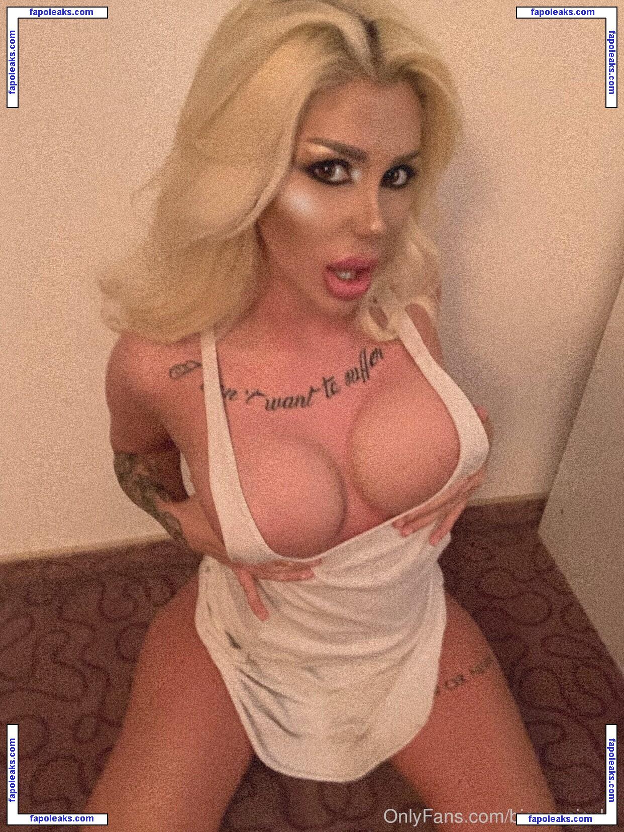 Bia Khalifa / bialegitpeinsta / biancaniculai nude photo #0024 from OnlyFans