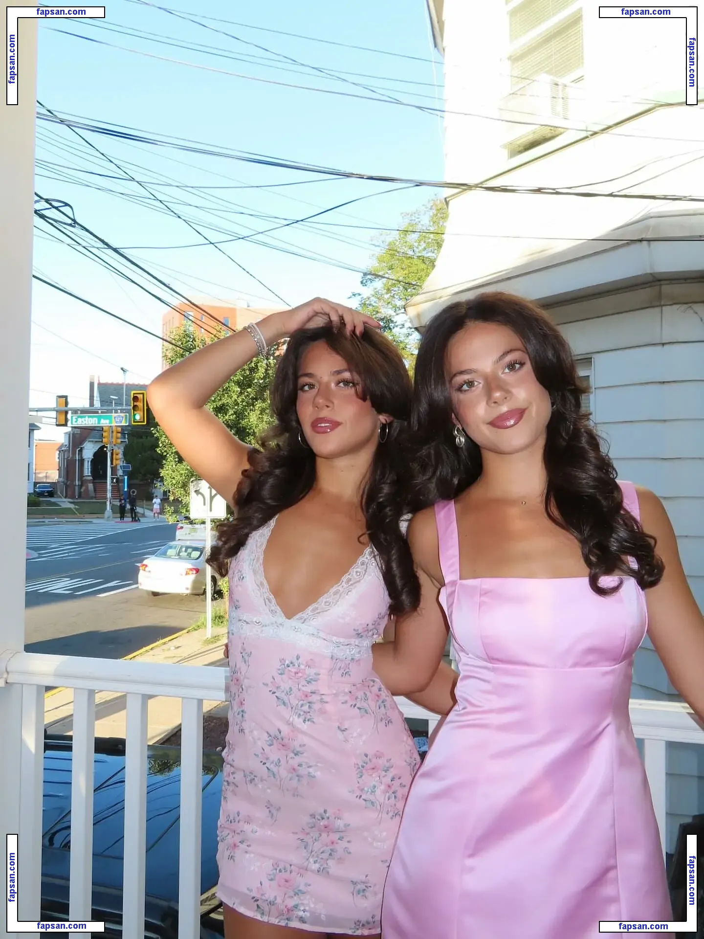 Biamonte Twins голая фото #0020 с Онлифанс