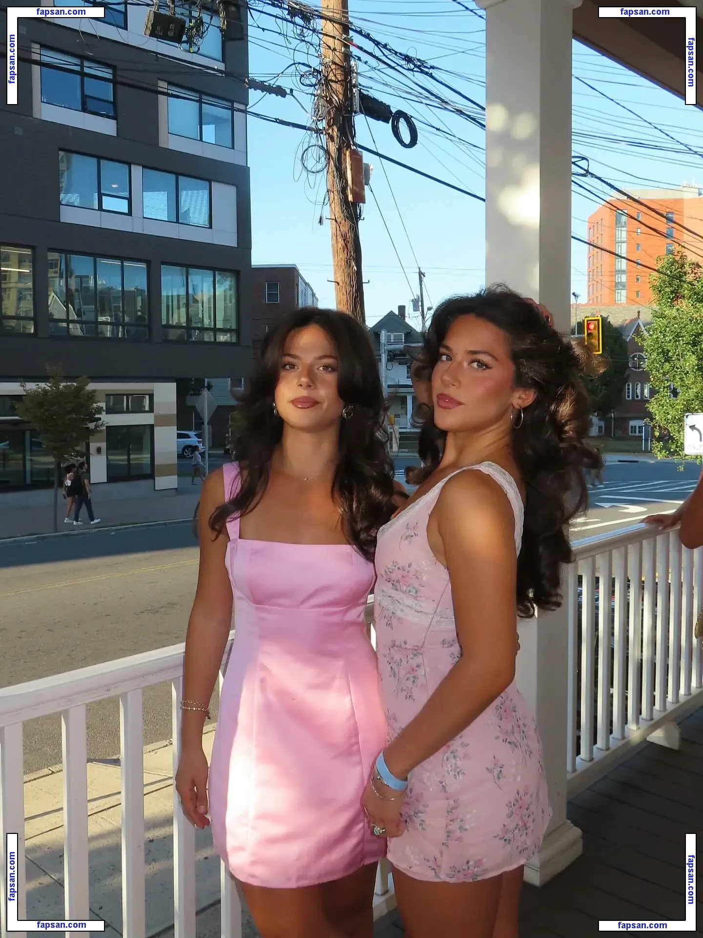 Biamonte Twins голая фото #0021 с Онлифанс