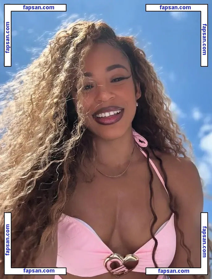 Bianca Belair голая фото #0356 с Онлифанс