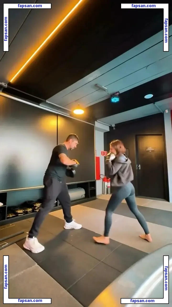 Bianca Comparato голая фото #0050 с Онлифанс