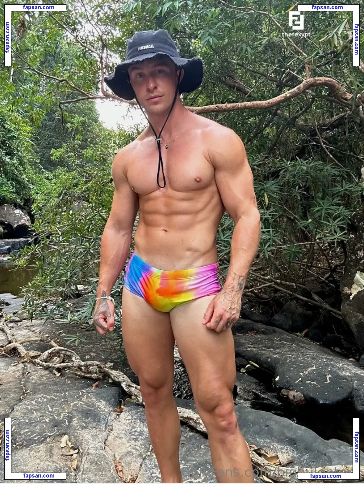 bigbulgetom nude photo #0005 from OnlyFans