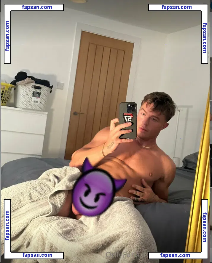 bigbulgetom nude photo #0018 from OnlyFans
