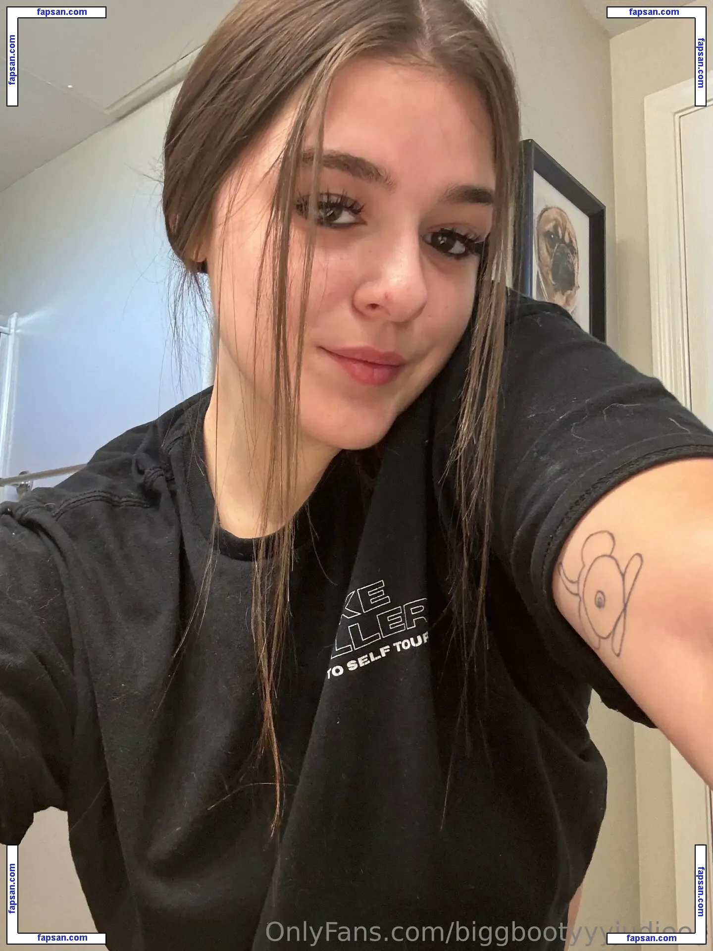 Biggbootyyyjudieee nude photo #0002 from OnlyFans