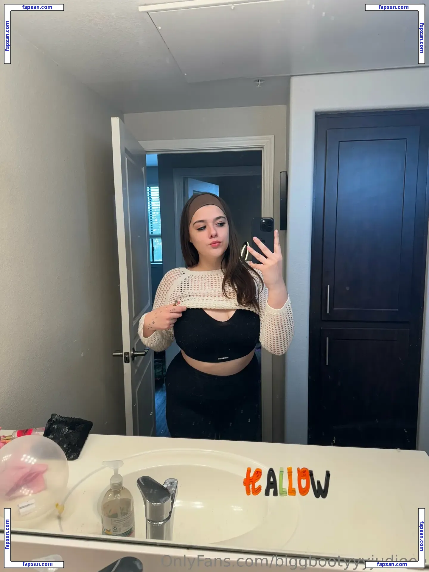 Biggbootyyyjudieee nude photo #0010 from OnlyFans