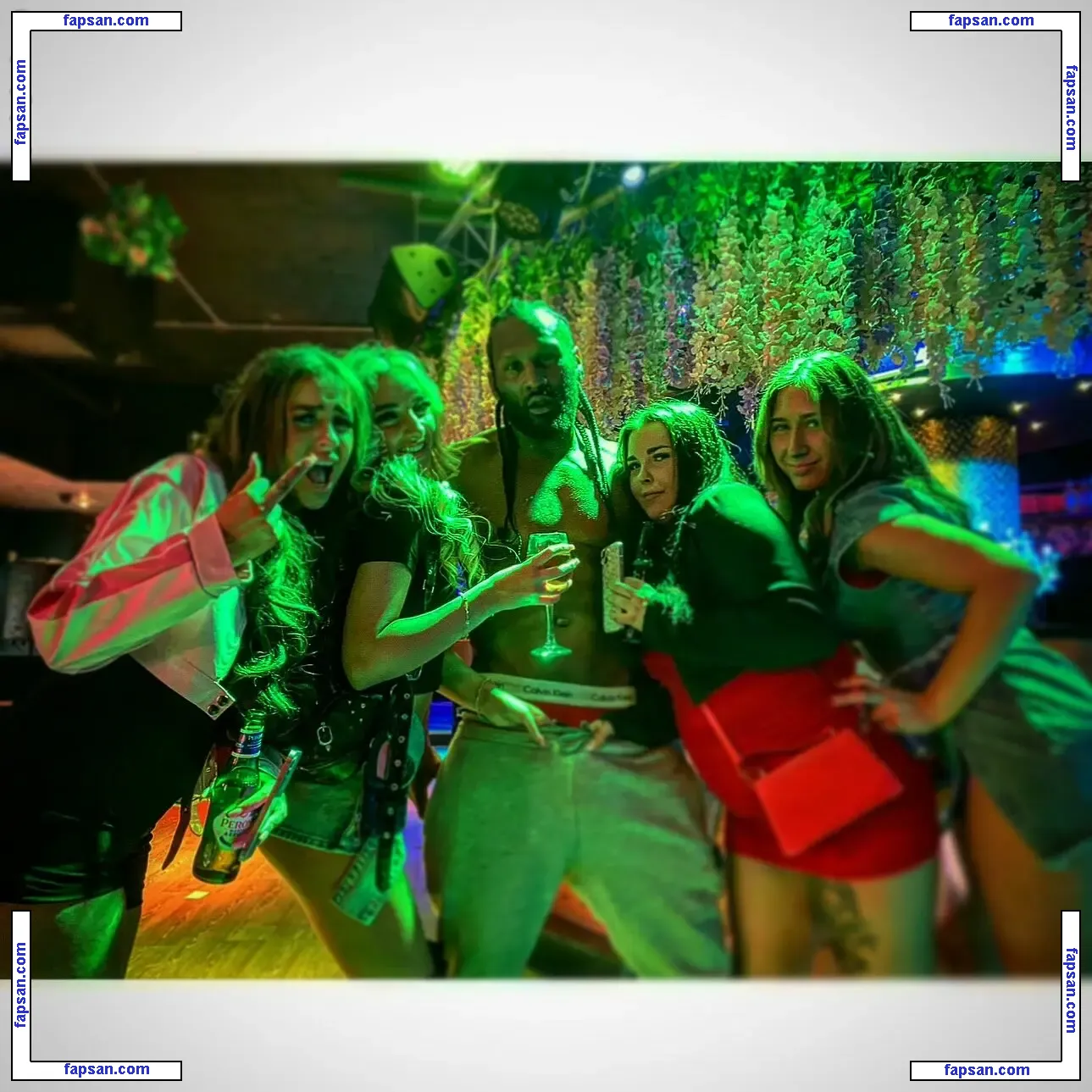 Bignatelife голая фото #0002 с Онлифанс