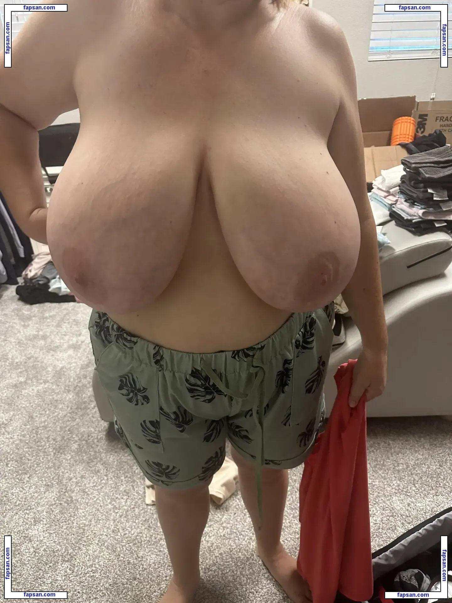 bigtittybitchhh2323 голая фото #0004 с Онлифанс
