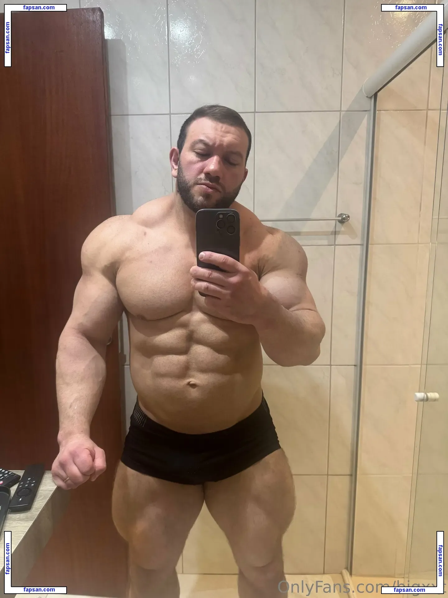 bigxxt nude photo #0005 from OnlyFans