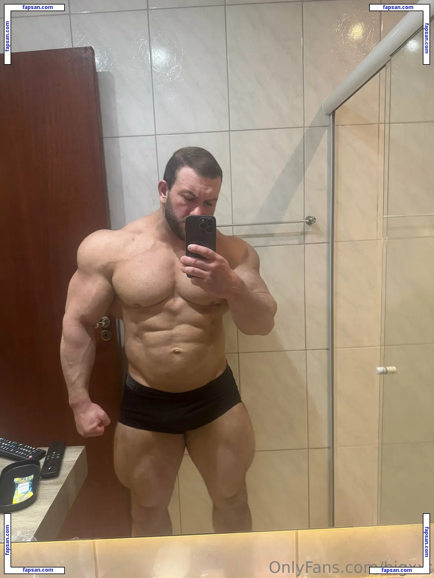 bigxxt nude photo #0007 from OnlyFans