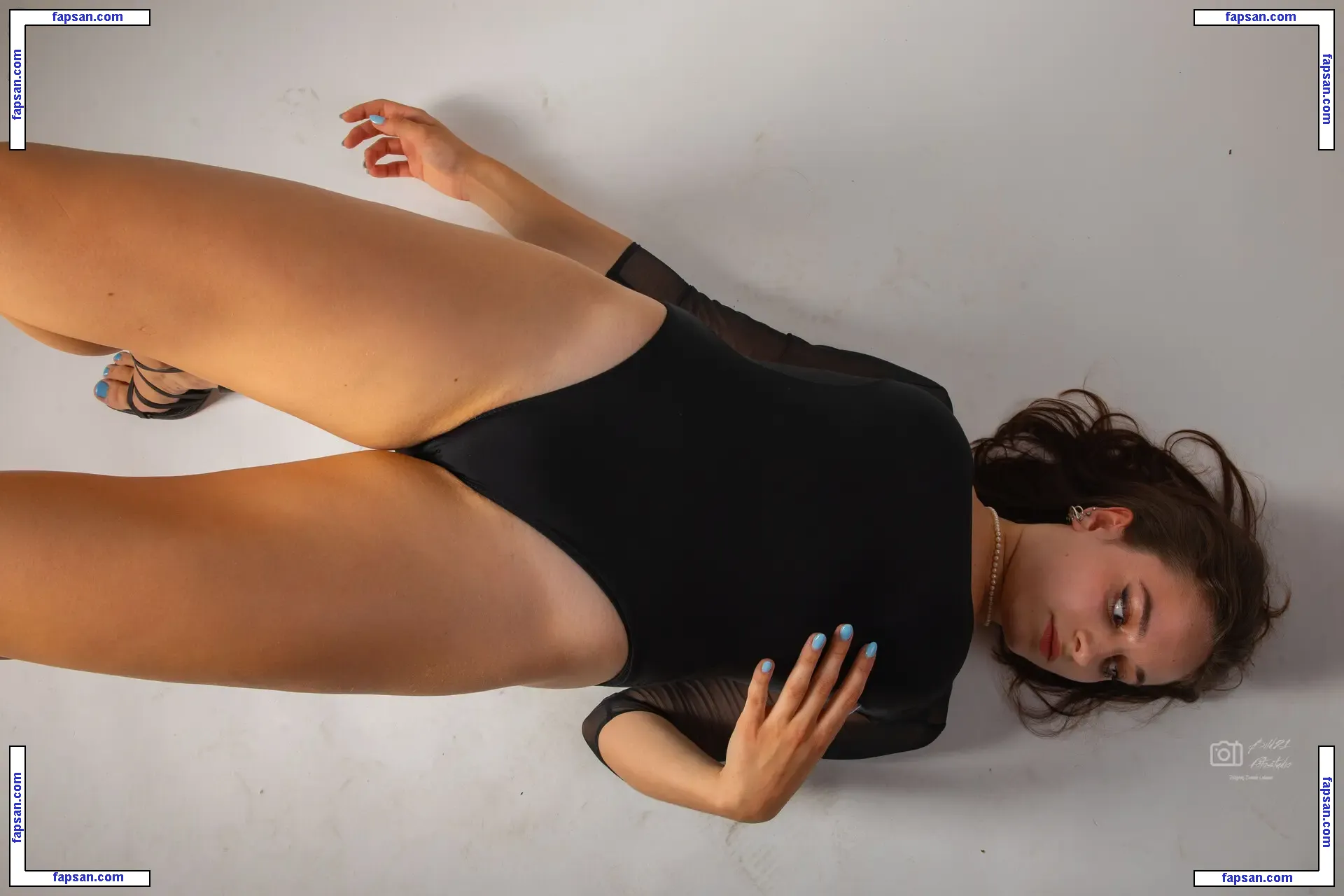 Bild21 nude photo #0039 from OnlyFans