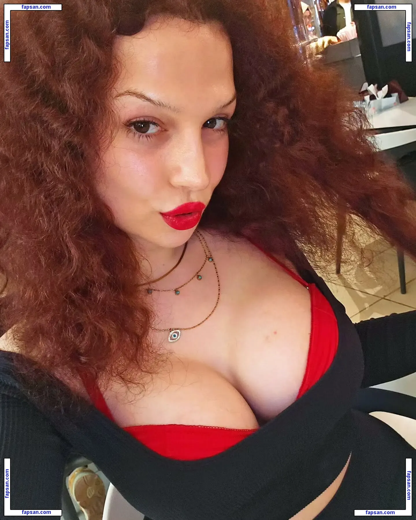 bilgeyerlitas nude photo #0006 from OnlyFans